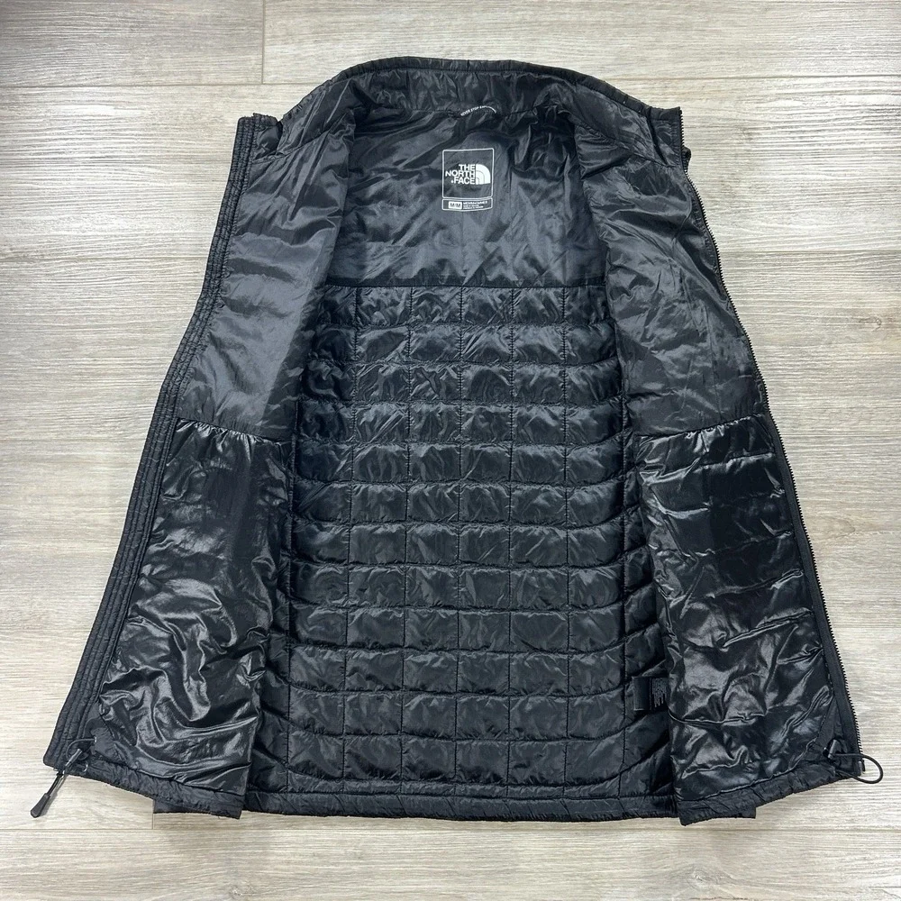 The North Face Mens Medium Black ThermoBall Eco Quilted Insulated Puffer Vest